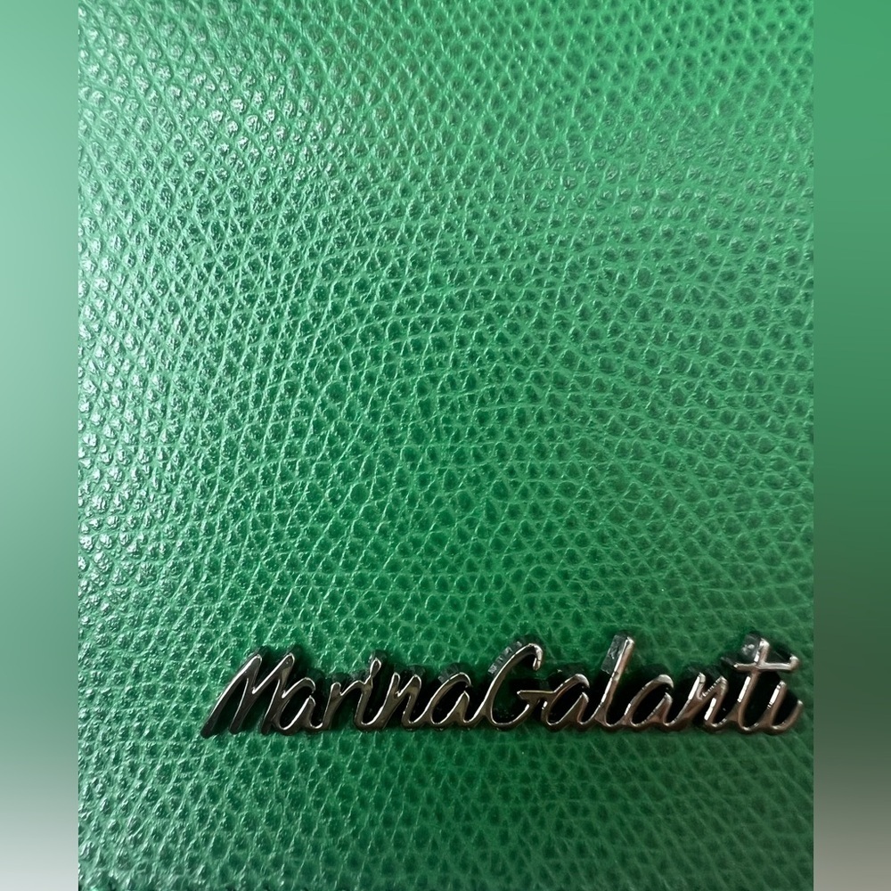 Emerald Green Structured Shoulder Bag with Chain Strap - Picture 2 of 11